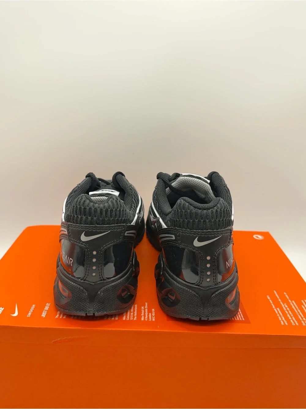 Nike Air Max Torch 4 Black White 343851-010 Women’s Size 7.5